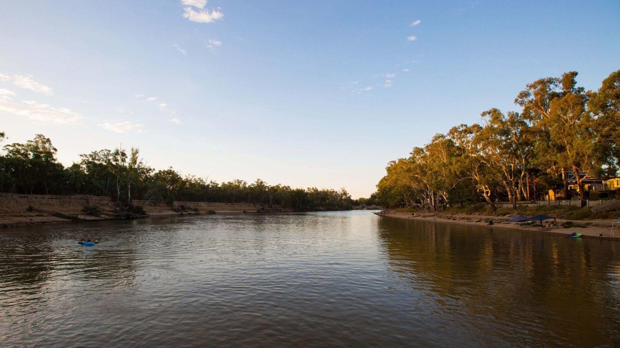 Tasman Holiday Parks - Merool On The Murray Echuca Exteriör bild